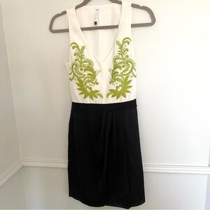 SACHIN + babi knee length embroidered dress sz 2